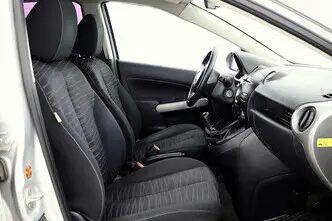Mazda 2, 1.3, 55 kW, bensiin, manuaal, esivedu