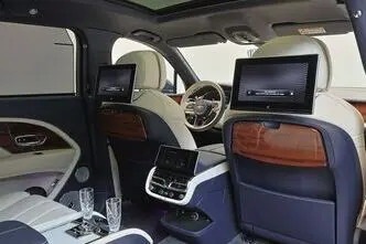 Bentley Bentayga, 4.0, 404 kW, bensiin, automaat, nelikvedu