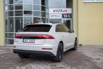 Audi Q8, 3.0, 250 kW, подключаемый гибрид, автомат, полный привод