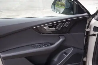 Audi Q8, 3.0, 250 kW, подключаемый гибрид, автомат, полный привод