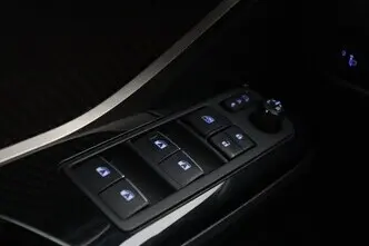 Toyota C-HR, 1.8, 72 kW, hübriid, automaat, esivedu