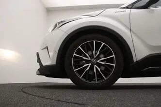 Toyota C-HR, 1.8, 72 kW, hübriid, automaat, esivedu