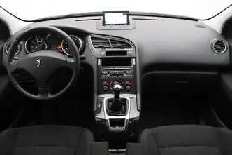 Peugeot 5008, 1.6, 88 kW, бензин, механическая, передний привод