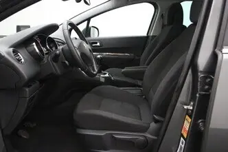 Peugeot 5008, 1.6, 88 kW, бензин, механическая, передний привод