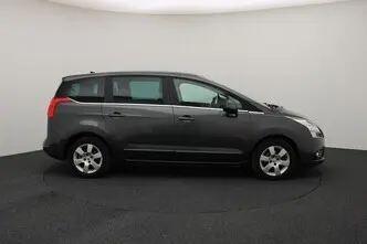 Peugeot 5008, 1.6, 88 kW, бензин, механическая, передний привод