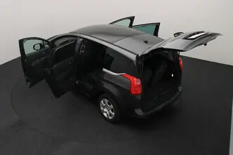 Peugeot 5008, 1.6, 88 kW, бензин, механическая, передний привод