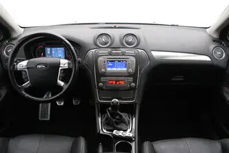 Ford Mondeo, 2.0, 107 kW, petrol, manual, front-wheel drive