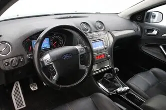 Ford Mondeo, 2.0, 107 kW, petrol, manual, front-wheel drive