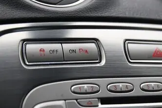 Ford Mondeo, 2.0, 107 kW, petrol, manual, front-wheel drive