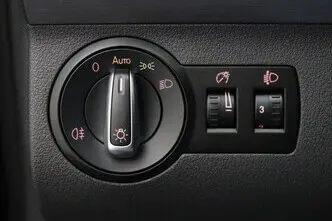 Volkswagen Touran, 1.2, 77 kW, bensiin, manuaal, esivedu