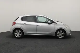 Peugeot 208, 1.4, 70 kW, bensiin, manuaal, esivedu