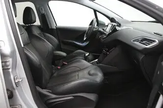 Peugeot 208, 1.4, 70 kW, bensiin, manuaal, esivedu