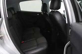 Peugeot 208, 1.4, 70 kW, bensiin, manuaal, esivedu