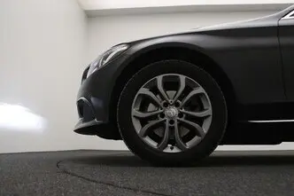 Mercedes-Benz C 220, 2.1, 125 kW, дизель, автомат, задний привод