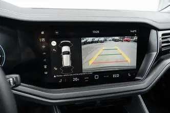 Volkswagen Touareg, 3.0, 170 kW, diesel, automatic, four-wheel drive