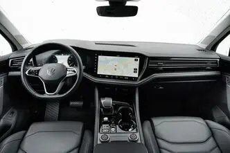 Volkswagen Touareg, 3.0, 170 kW, diesel, automatic, four-wheel drive