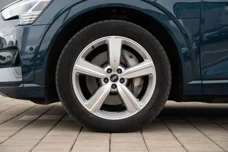 Audi e-tron, 300 kW, elekter, automaat, nelikvedu