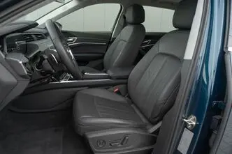 Audi e-tron, 300 kW, elekter, automaat, nelikvedu