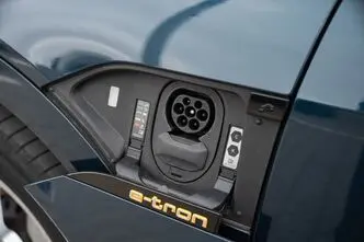Audi e-tron, 300 kW, elekter, automaat, nelikvedu