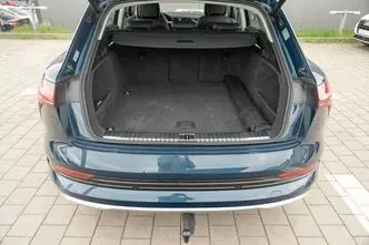 Audi e-tron, 300 kW, elekter, automaat, nelikvedu
