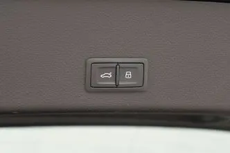 Audi e-tron, 300 kW, elekter, automaat, nelikvedu
