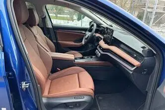 Škoda Superb, 1.5, 110 kW, подключаемый гибрид, автомат, передний привод