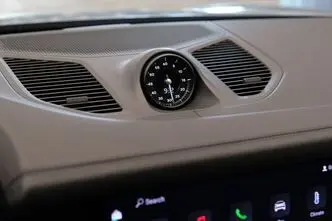 Porsche Cayenne, 3.0, 224 kW, pistikhübriid, automaat, nelikvedu