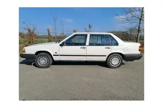 Volvo 940, 96 kW, petrol, automatic, rear-wheel drive