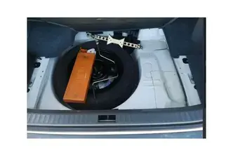 Volvo 940, 96 kW, petrol, automatic, rear-wheel drive
