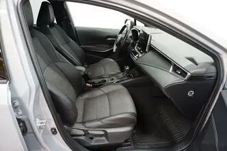 Toyota Corolla, 1.8, 72 kW, hybrid, automatic, front-wheel drive
