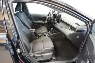 Toyota Corolla, 1.8, 72 kW, hybrid, automatic, front-wheel drive