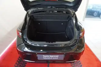 Toyota Corolla, 1.8, 72 kW, hybrid, automatic, front-wheel drive
