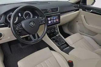 Škoda Superb, 140 kW, diisel, automaat, nelikvedu