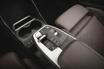 BMW 218, 1.5, 100 kW, bensiin, automaat, esivedu