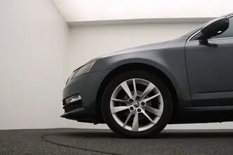 Škoda Octavia, 1.6, 85 kW, diisel, automaat, esivedu