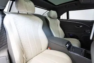 Bentley Flying Spur, 4.0, 575 kW, bensiin, automaat, nelikvedu