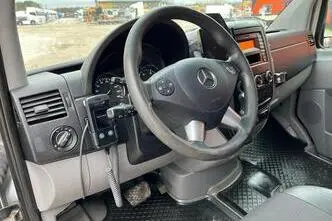 Mercedes-Benz Sprinter, 140 kW, дизель, автомат