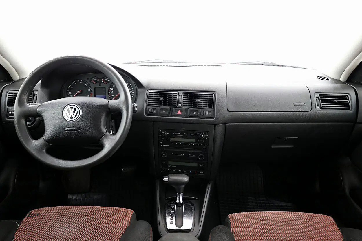 Volkswagen Golf, 2.0, 85 kW, bensiin, automaat, esivedu