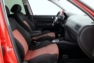 Volkswagen Golf, 2.0, 85 kW, bensiin, automaat, esivedu