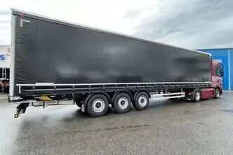 Schwarzmüller S1 5620 kg Tõstetav katus