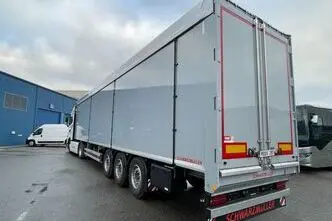 Schwarzmüller J-Serie 7600 kg 8mm põrandaprofiil