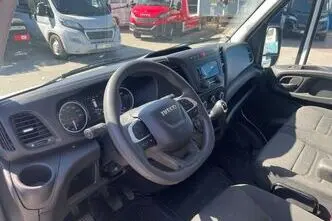 Iveco Daily, 3.0, 129 kW, дизель, механическая, задний привод