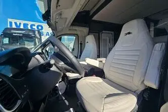 Laika Kosmo, 2.2, 103 kW, diesel, automatic, front-wheel drive