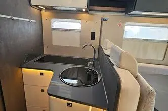 Laika Kosmo, 2.2, 103 kW, diesel, automatic, front-wheel drive
