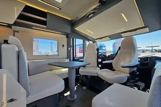 Laika Kosmo, 2.2, 132 kW, diesel, automatic, front-wheel drive