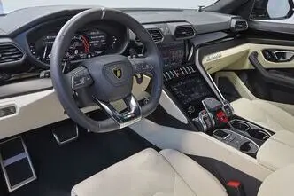 Lamborghini Urus, 4.0, 490 kW, petrol, automatic, four-wheel drive