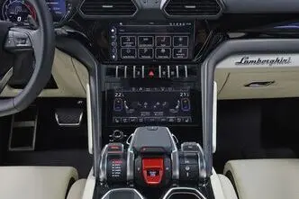Lamborghini Urus, 4.0, 490 kW, petrol, automatic, four-wheel drive