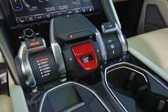 Lamborghini Urus, 4.0, 490 kW, petrol, automatic, four-wheel drive