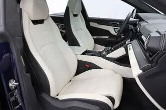 Lamborghini Urus, 4.0, 490 kW, petrol, automatic, four-wheel drive