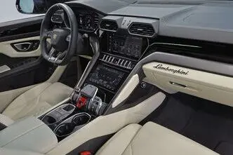 Lamborghini Urus, 4.0, 490 kW, petrol, automatic, four-wheel drive